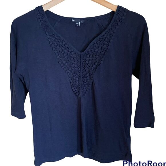 Great Bundle of Shirts, Ladies size Small, Flannel button down tops & more - Picture 4 of 7